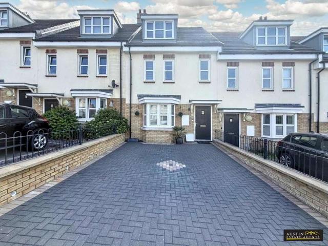 House for sale in Melcombe Regis, Weymouth