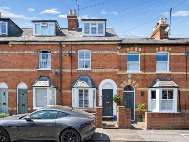 House for sale in Henley-on-Thames, Berrick Salome
