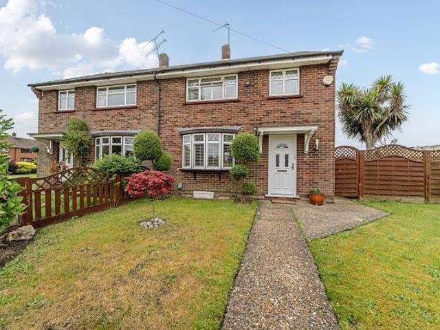 House for sale in Old Dean, Heol-las