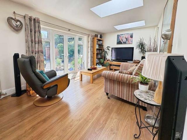 House for sale in Victoria Park, Aylesbury