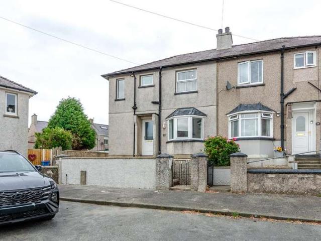 House for sale in Caernarfon