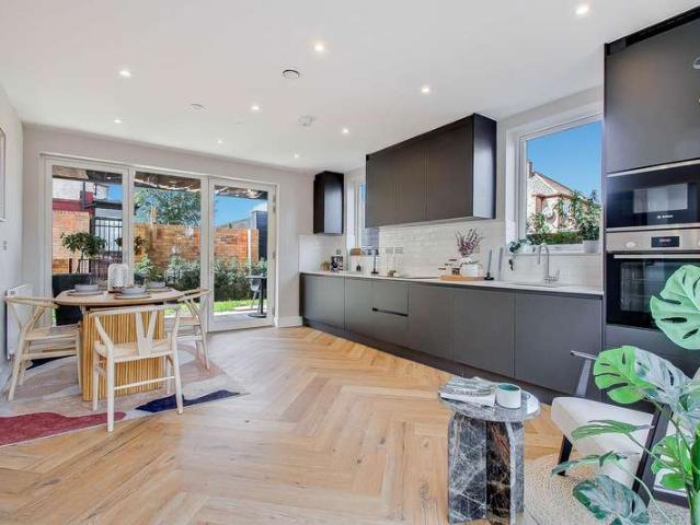 House for sale in London Borough of Barnet, Greater London