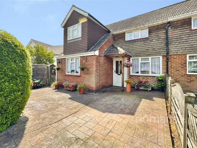 House for sale in Little Sandhurst