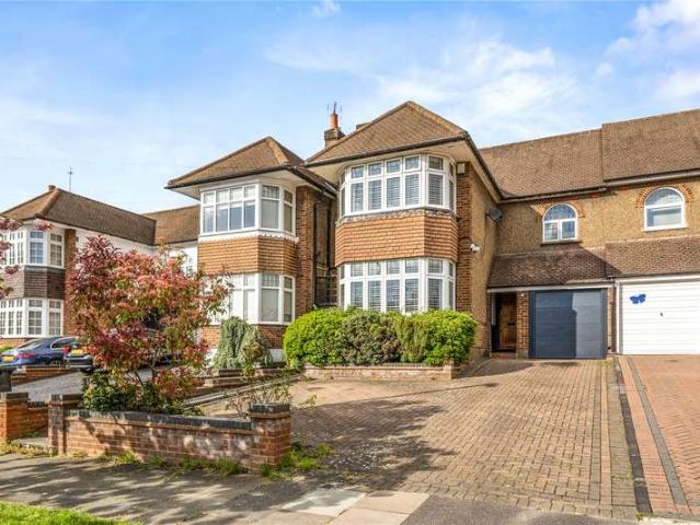 House for sale in New Southgate, Greater London
