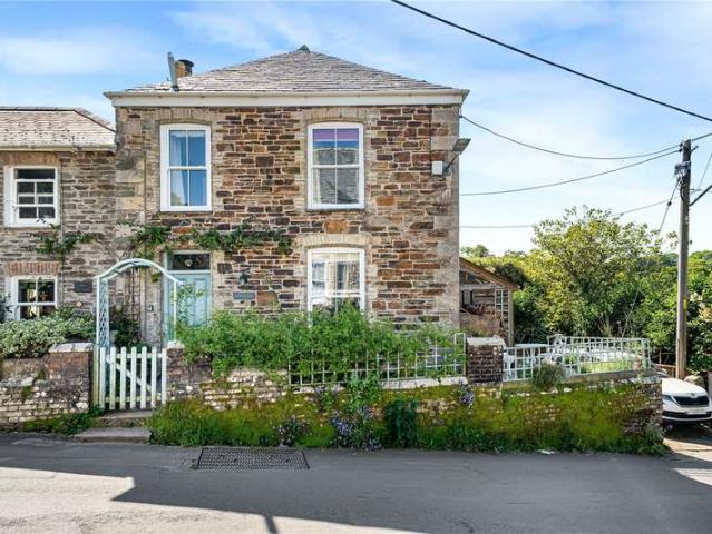 House for sale in Mawgan-in-Pydar, Cornwall
