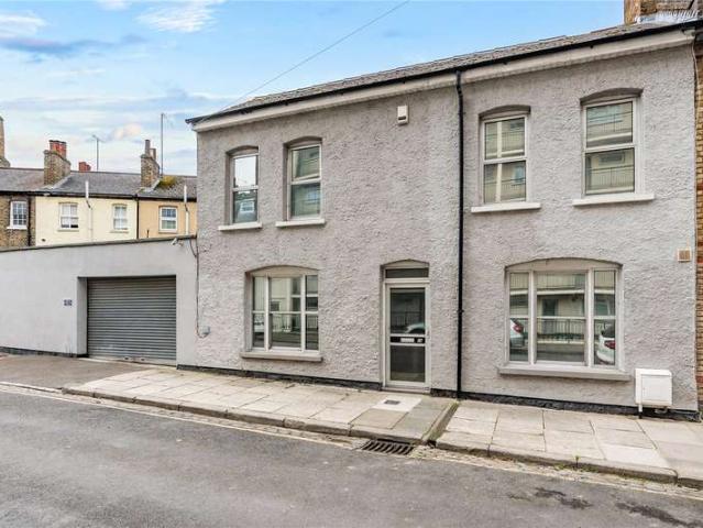 House for sale in Gravesend, Gravesham