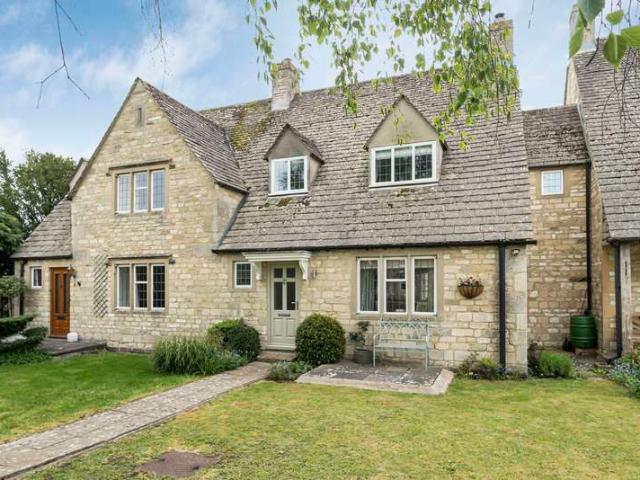 House for sale in Fossebridge, Gloucestershire