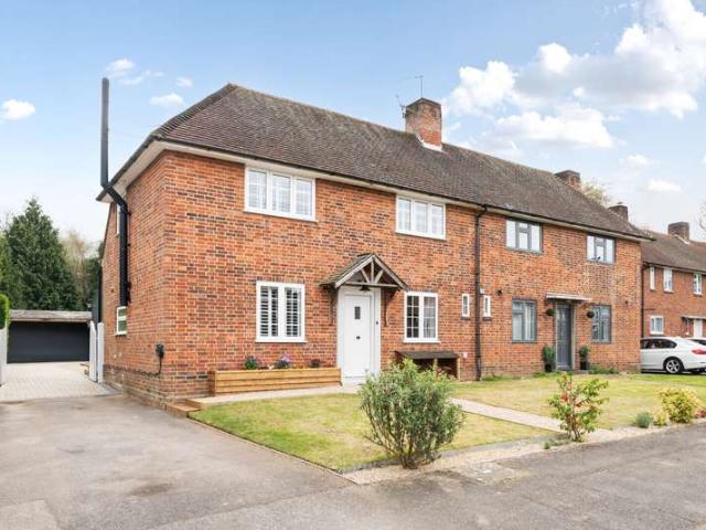 House for sale in Row Town, Surrey