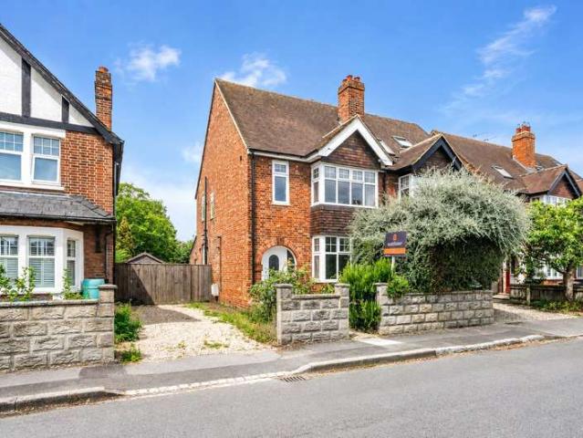 House for sale in The Slade, Oxfordshire