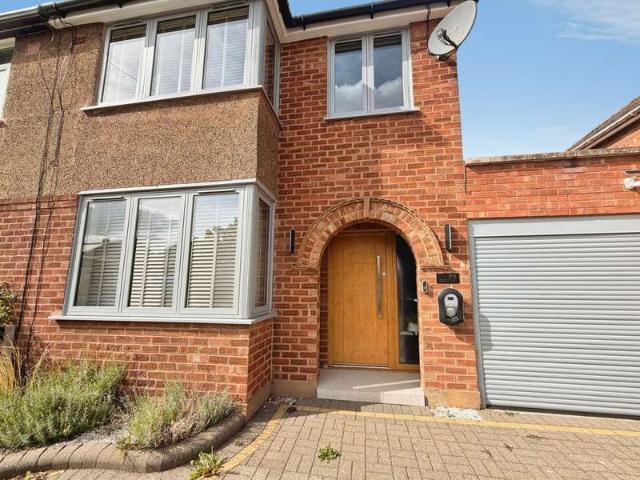 House for sale in Whitnash, Warwick
