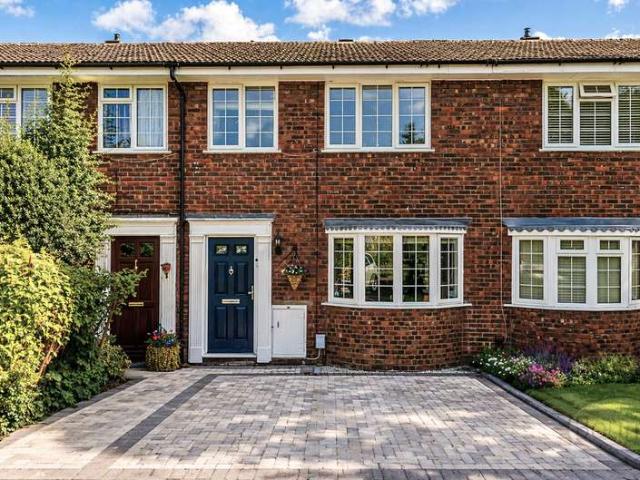House for sale in Westborough, Surrey