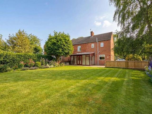 House for sale in Barholm, Lincolnshire