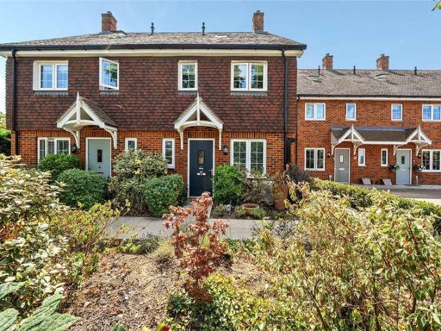 House for sale in Westfield, Woking