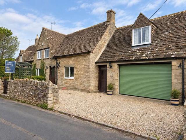 House for sale in Ampney Crucis, Cotswold