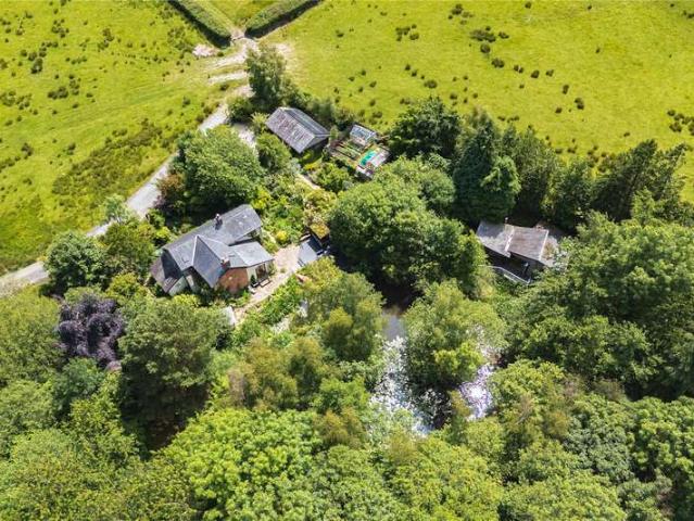 House for sale in Llandinam, Wales