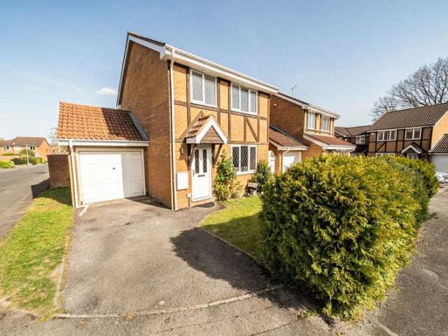 House for sale in Binfield