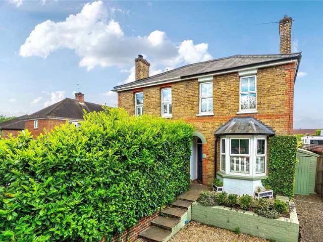 House for sale in North Bourne, Heol-las