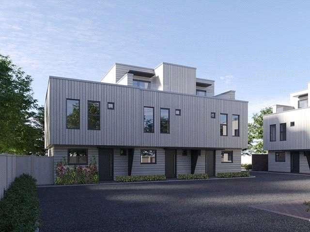 House for sale in Hook, Greater London