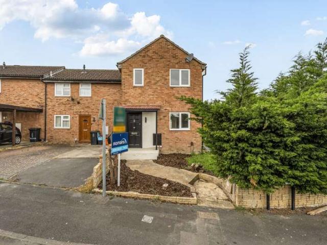 House for sale in Swindon