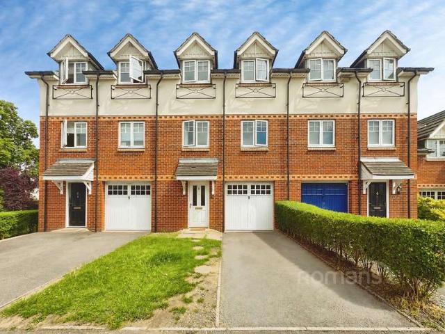 House for sale in Aldershot, Hampshire