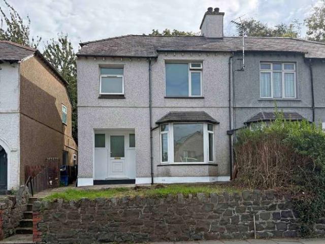 House for sale in Glanadda, Bangor