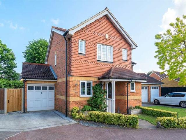House for sale in Lower Halliford