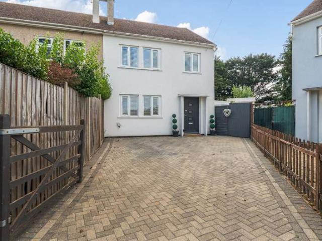 House for sale in Wokingham