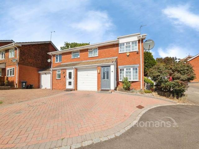 House for sale in Shinfield