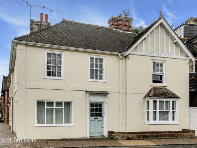 House for sale in The Butts, Kent