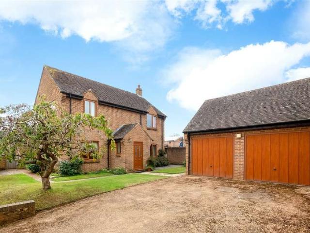 House for sale in Evershot, Oxfordshire