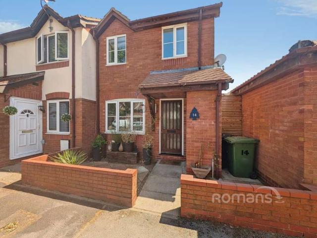 House for sale in Hollywater, Bolton Low Houses