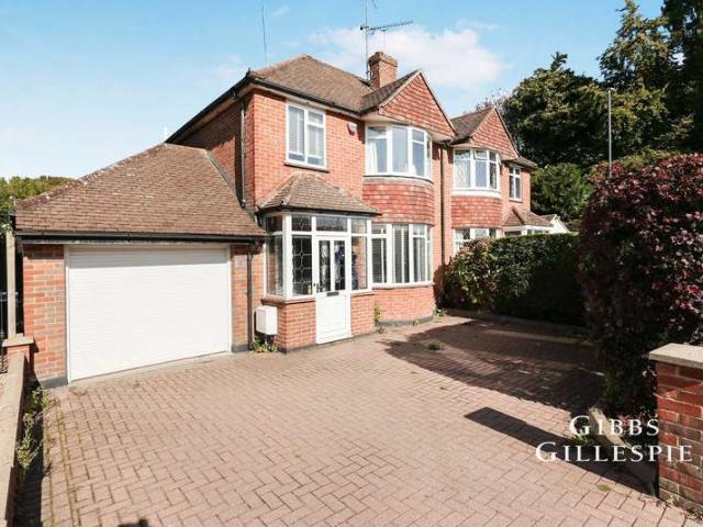 House for rent in Denham, Denham Green