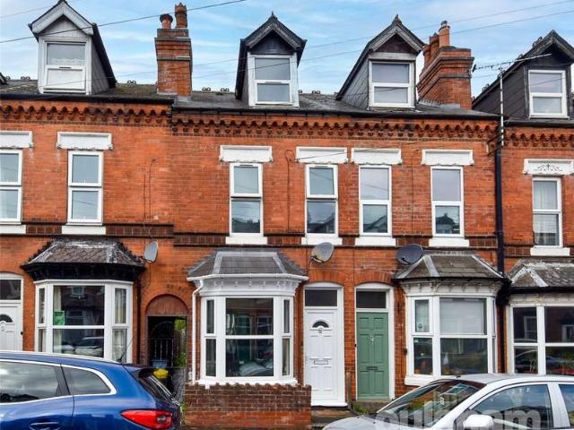 House for sale in Kings Heath, Wake Green