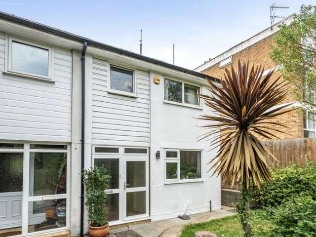House for sale in London Borough of Croydon, South Norwood