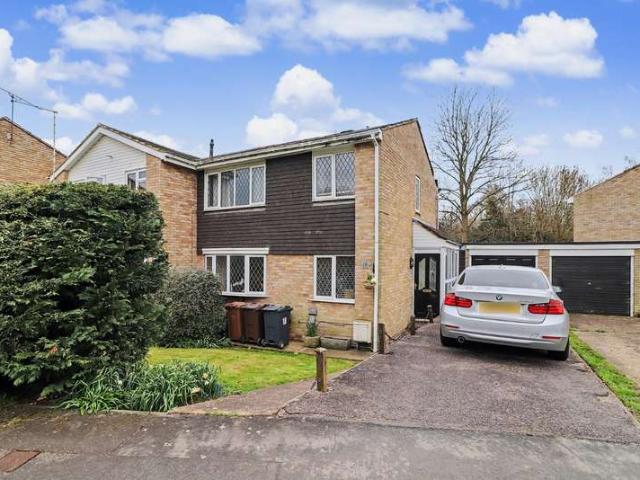 House for sale in Broadwater, Shephall