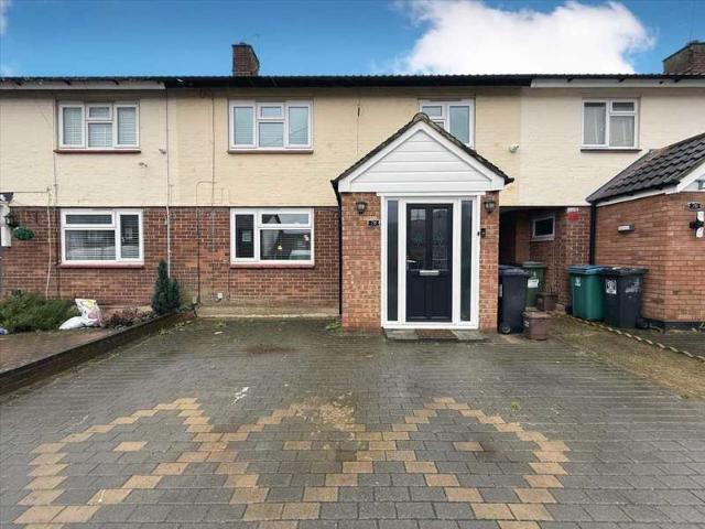 House for sale in Meriden, Watford