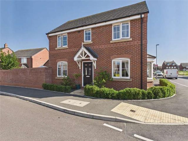 House for sale in Crookhill, Worcestershire