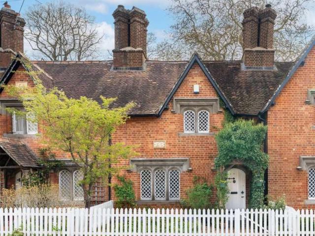 House for sale in Merley, Poole