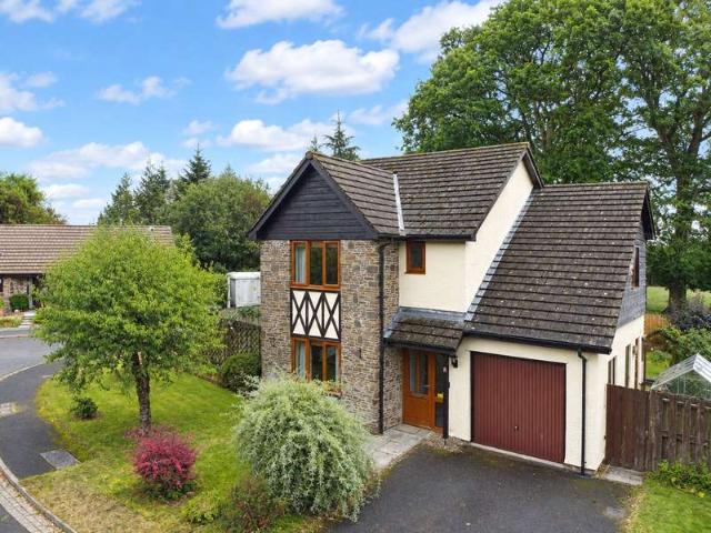 House for sale in Llanyre, Newbridge-on-wye