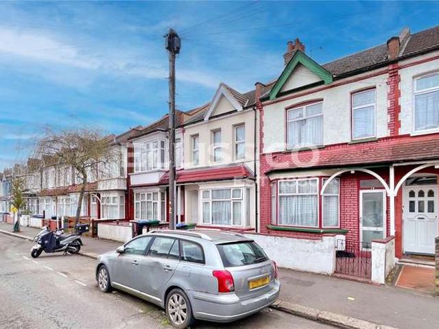 House for sale in Alperton, Greater London