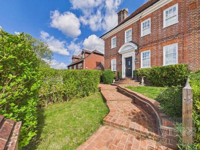 House for sale in Heathlands, East Sussex