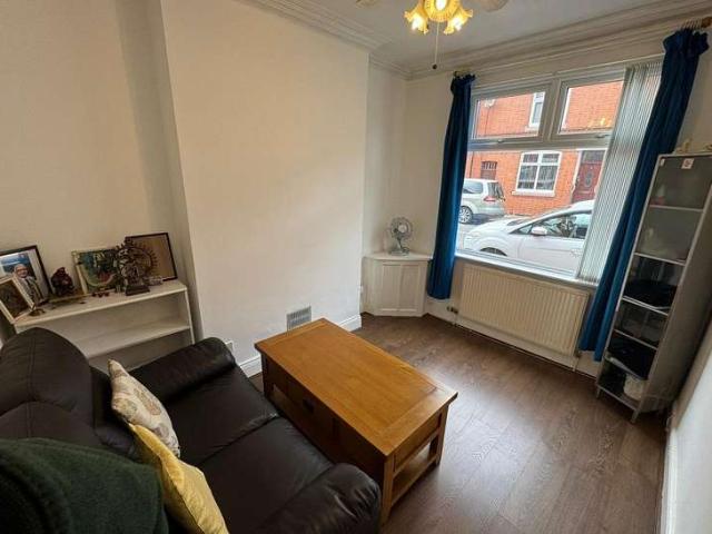 House for sale in Old Wharf, City Of Leicester
