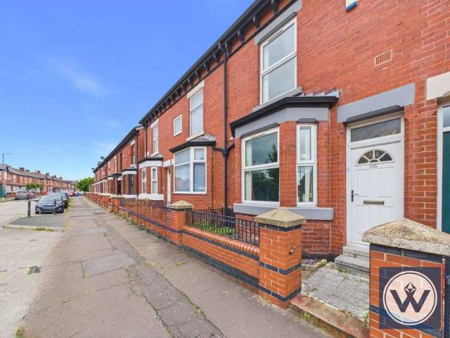House for sale in Droylsden, Tameside