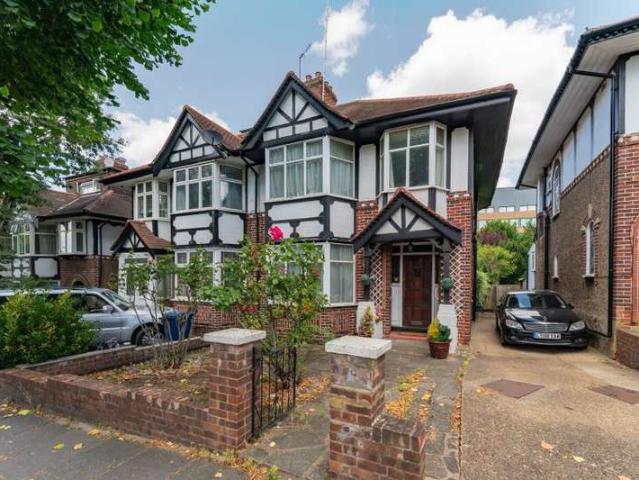House for sale in London Borough of Ealing, Park Royal
