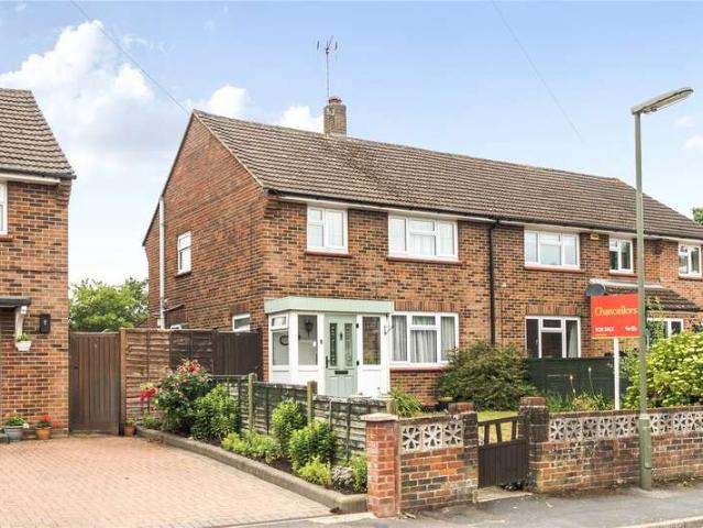 House for sale in Old Dean, Heol-las