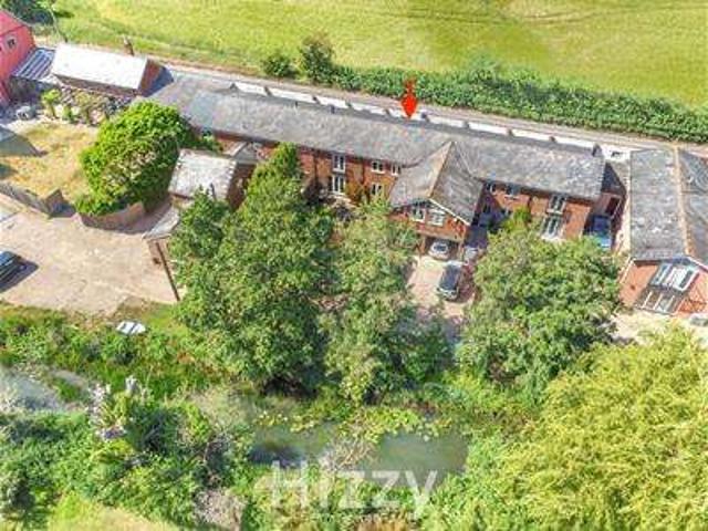 House for sale in Chelmondiston, Suffolk