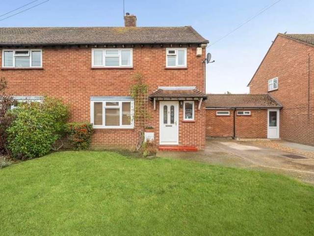 House for sale in Bellfields, Guildford