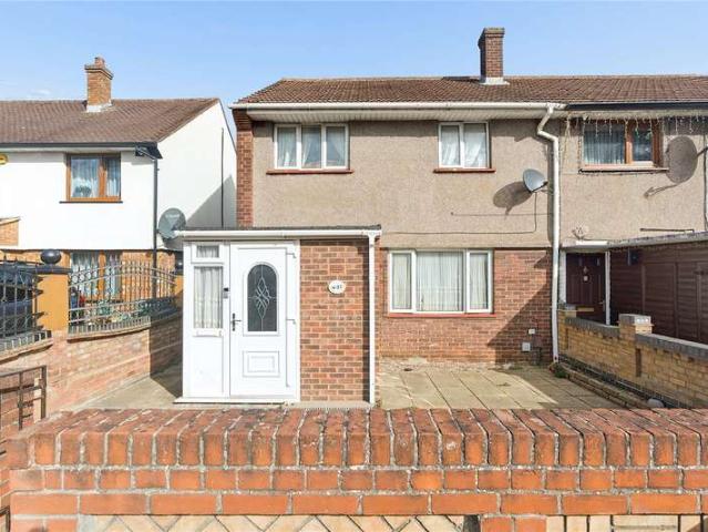 House for sale in London Borough of Barking and Dagenham, Greater London