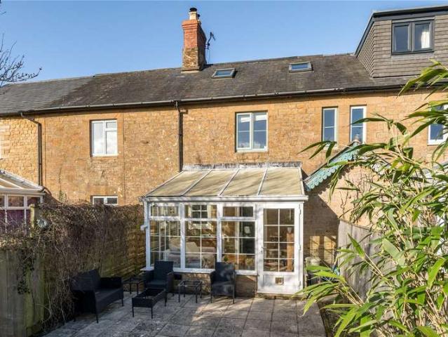 House for sale in Moor, South Petherton