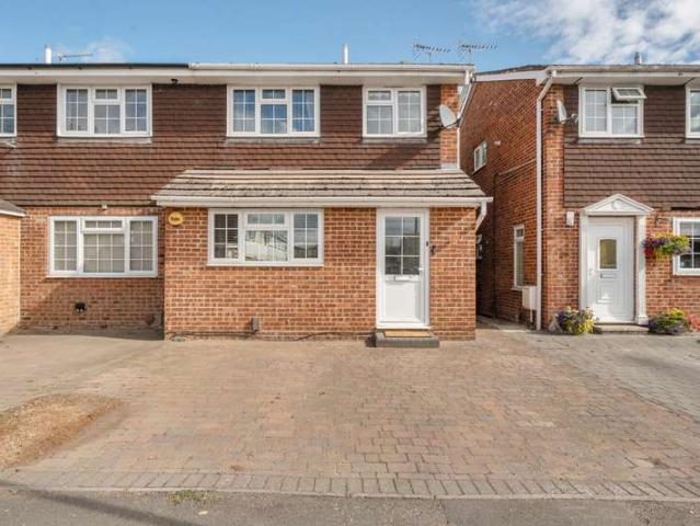 House for sale in Cox Green, Maidenhead